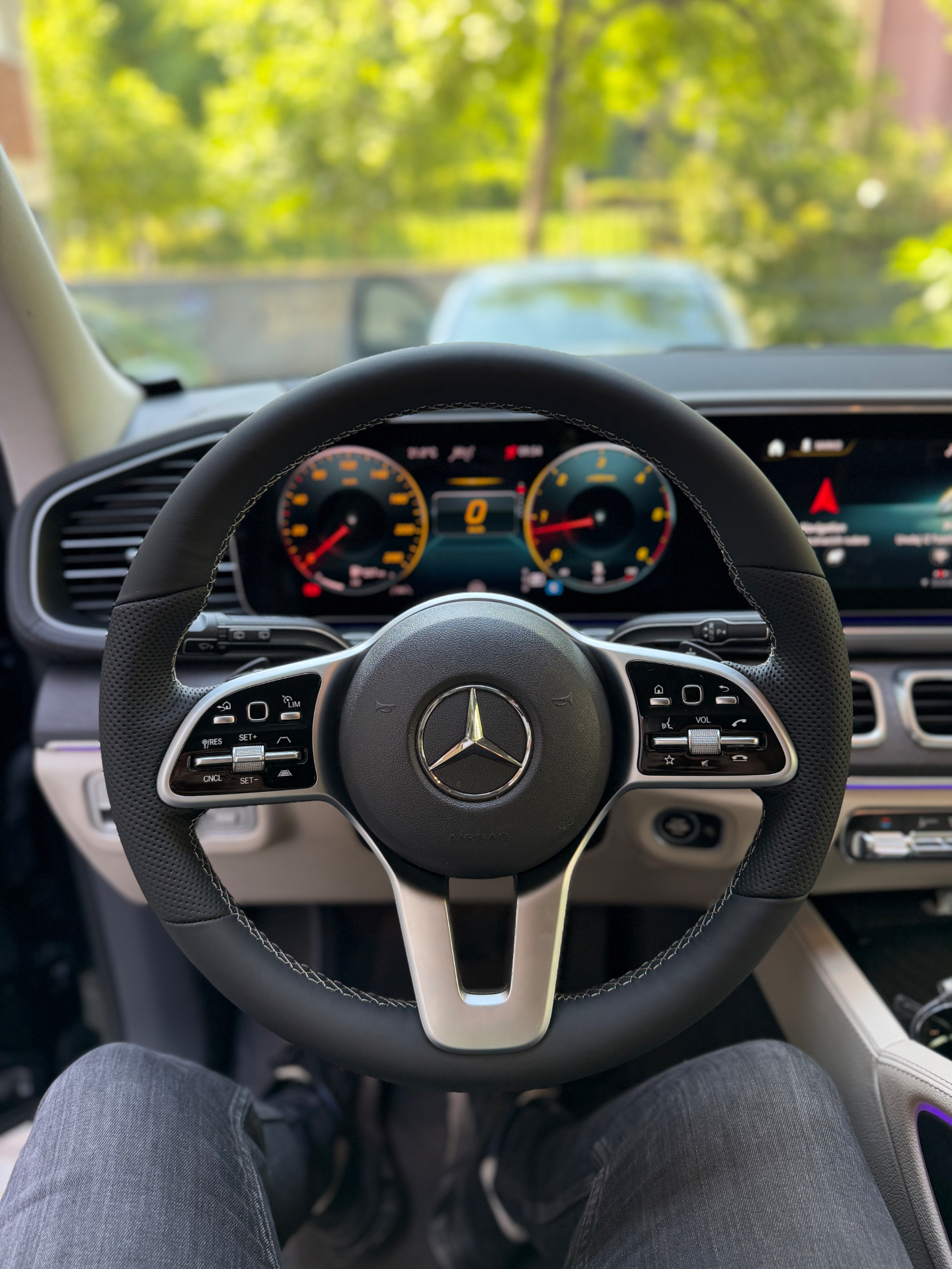 Mercedes GLE volan presvučen kožom, montiran u vozilu